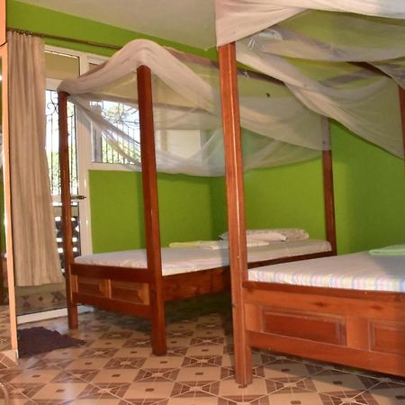 Viriko Boarding House Otel Mombasa Dış mekan fotoğraf