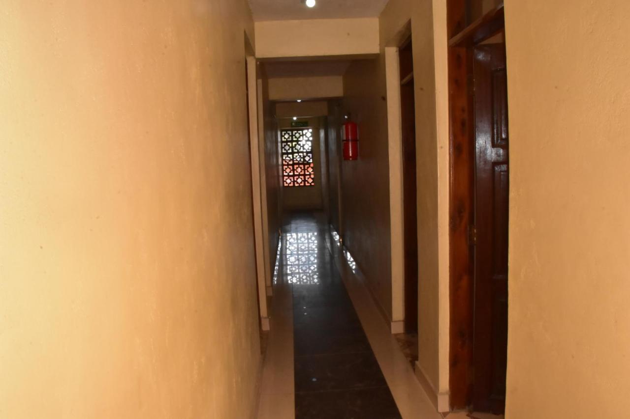 Viriko Boarding House Otel Mombasa Dış mekan fotoğraf